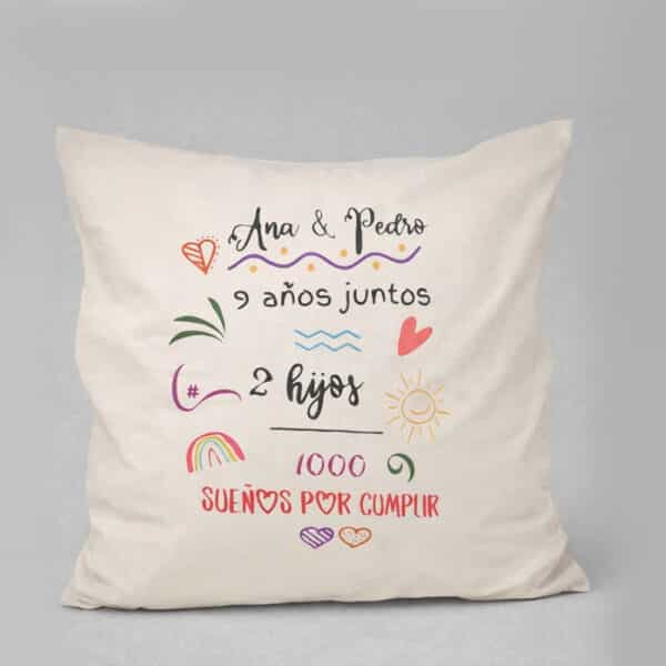 Cojín de manta pequeño decorativo personalizado con frase especial, ideal para sala o dormitorio.