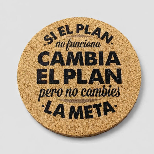 Posa vaso de corcho redondo personalizado de 9 cm, ideal para proteger superficies y decorar espacios con un estilo ecológico.