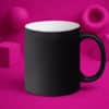 Taza Magica Negra Personalizable para Regalos Únicos Taza magica negra con interior blanco, ideal para sublimar diseños impactantes.