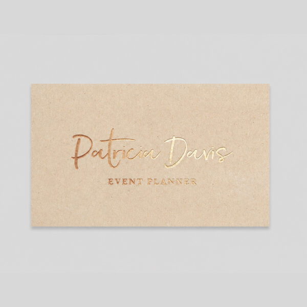 Tarjetas de presentación con foil personalizadas Tarjeta de presentación con foil personalizada con acabado brillante premium, ideal para resaltar nombres, logotipos y elementos visuales.